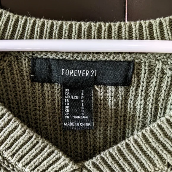 Forever 21 Crop top sweater - Picture 2 of 4